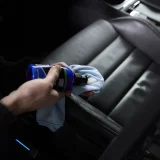 Lederpflege Autositz Schwarz